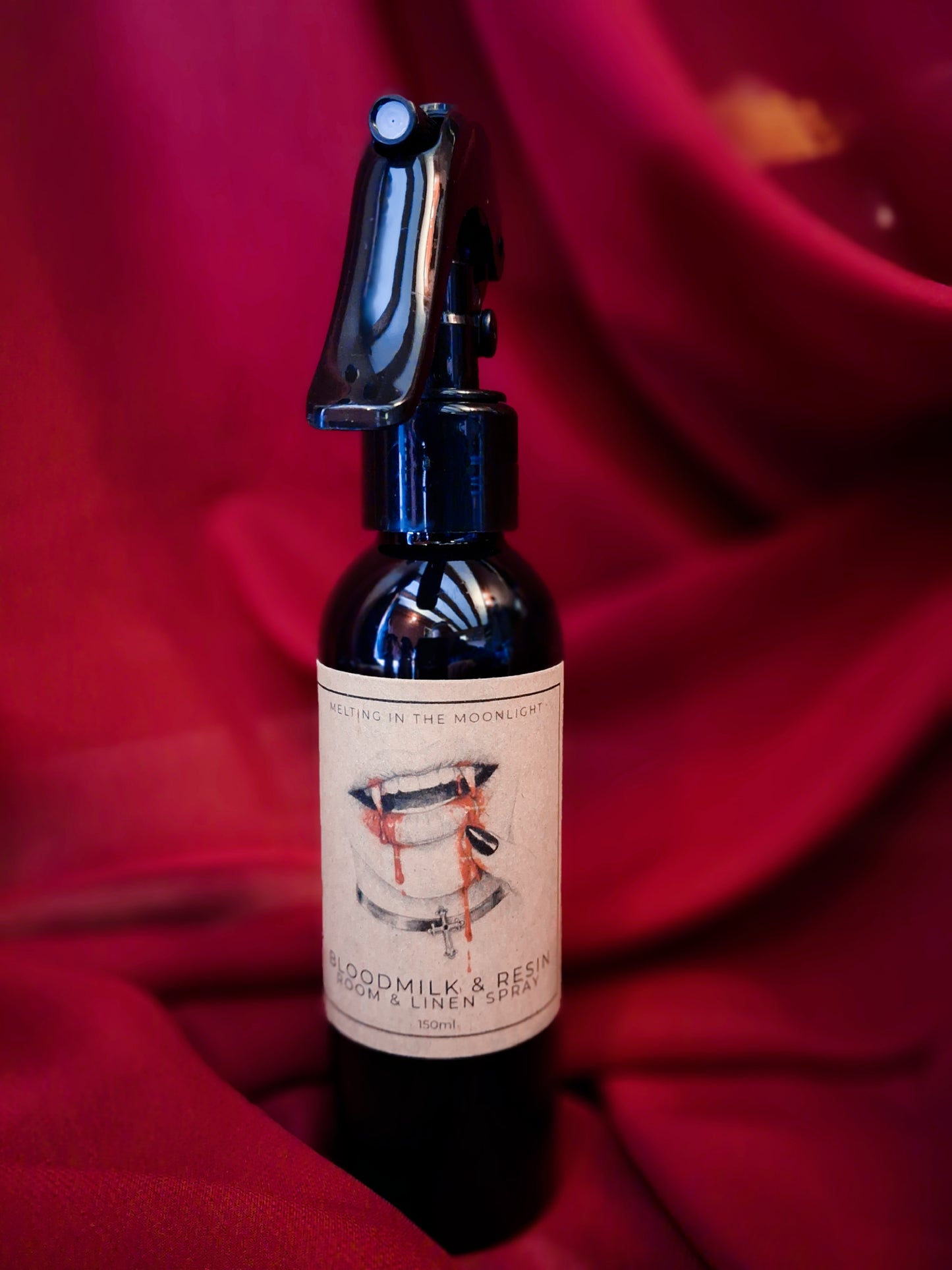 Bloodmilk & Resin Room & Linen Spray 150ml